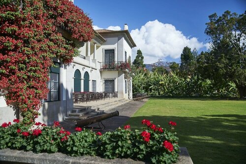 Quinta da Casa Branca - Small Luxury Hotels of the World, Забронировать Отель Отели Фуншал с парковкой, рядом с Бальнеологический комплекс Лидо, Парковка