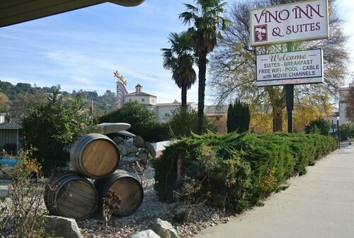 Vino Inn & Suites, Забронировать Отель Атаскадеро Paso Robles Wine Country