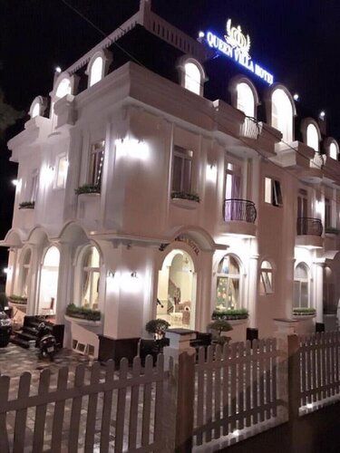 N'Queen Villa, Забронировать Вилла Отели Далата с парковкой, рядом с Площадь Лам Вьен, Парковка