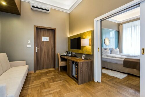 Hotel Elektor Premium, Забронировать Отель Отели Кракова 3 звезды, рядом с Adam Mickiewicz Monument, 3*