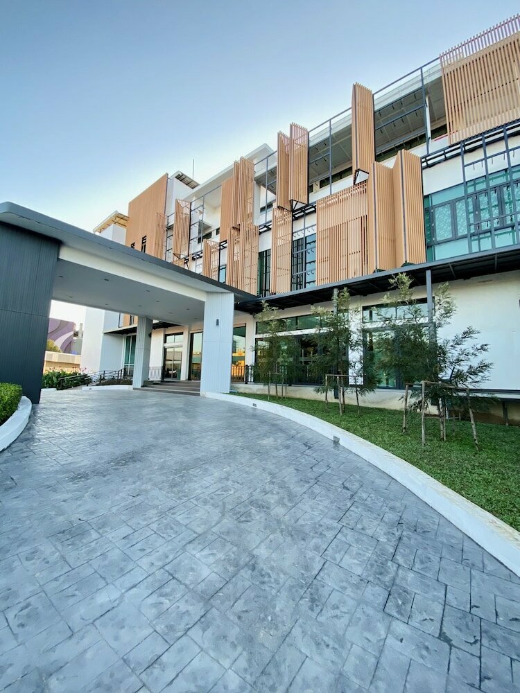 Mantrini Hotel