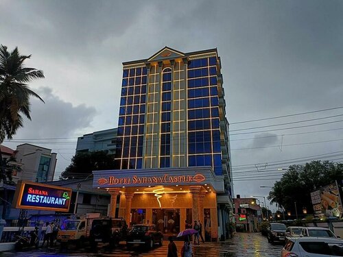 HOTEL SAHANA CASTLE, Забронировать Отель Кужитураи штат Тамилнад
