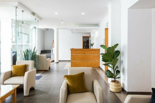 Hotel Arcanjo, Забронировать Отель Отели Фару с бассейном, Бассейн