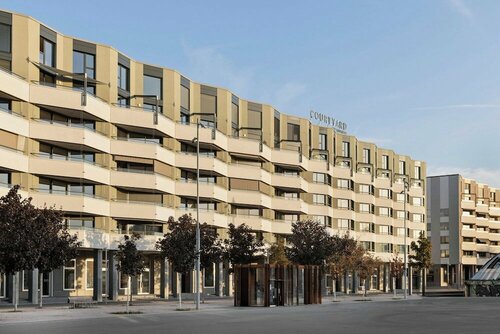 Courtyard By Marriott Biel/Bienne, Забронировать Отель Биль Lake Biel