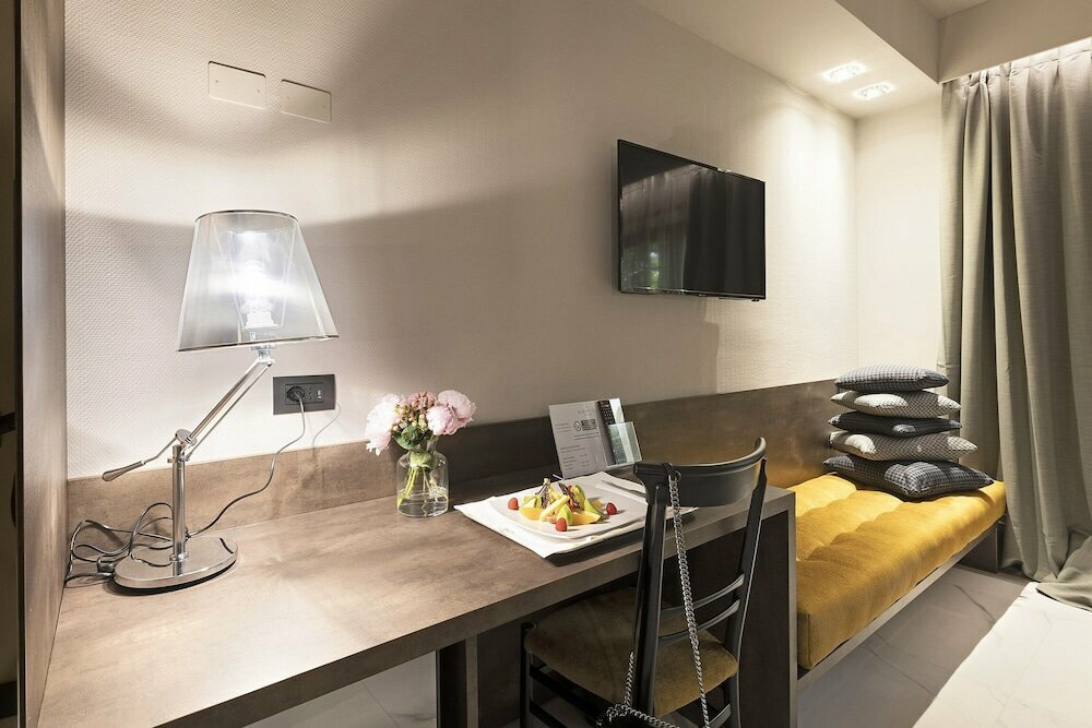 Albavilla Hotel & Co