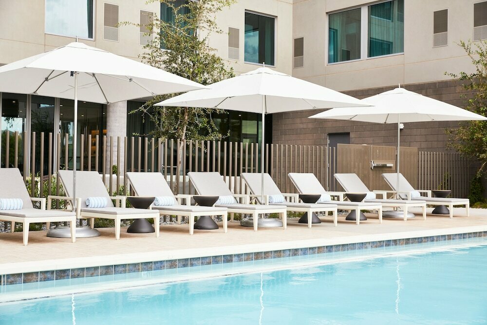 Ac Hotel by Marriott Phoenix Biltmore