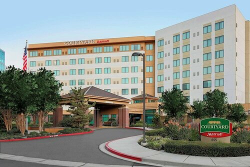 Courtyard by Marriott San Jose Campbell, Забронировать Отель Кэмпбелл Silicon Valley