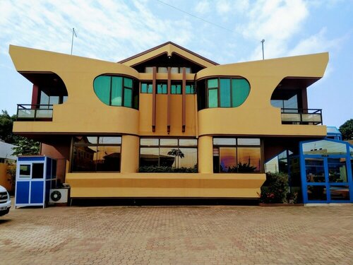 Sams Cottage Hotel, Rezerwuj Dom wakacyjny Dzorwulu Akra