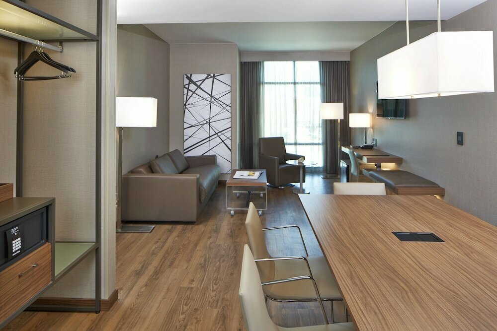 Ac Hotel Atlanta Buckhead at Phipps Plaza