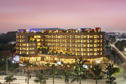 Hyatt Place Hyderabad Banjara Hills, Забронировать Отель Отели Telangana с бассейном, Бассейн