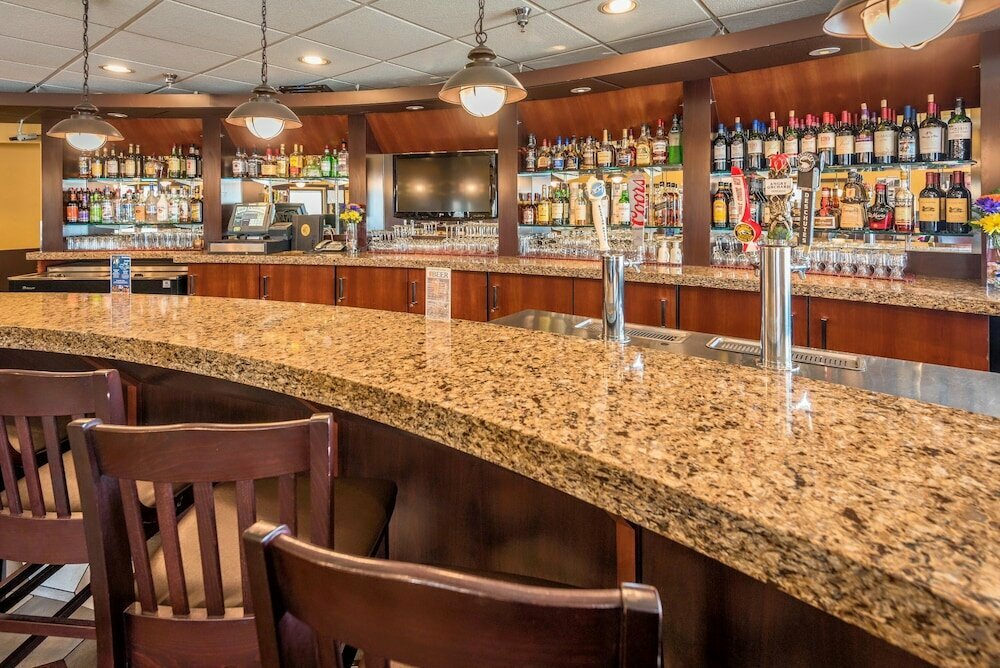 The Landing Hotel & Restaurant