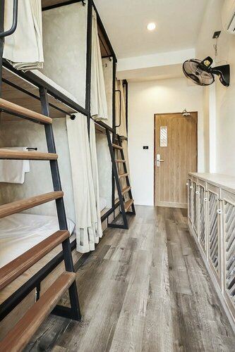 Vann Bangkok Boutique House, Забронировать Бутик-отель Саторн Бангкок, рядом с Торговый центр Централ Рама 3