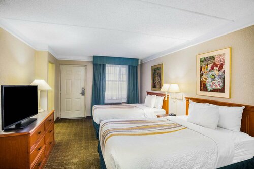 Super 8 by Wyndham Eagle Pass, Book Mini-hotel Eagle Pass mini-hoteller, Mini-hotel