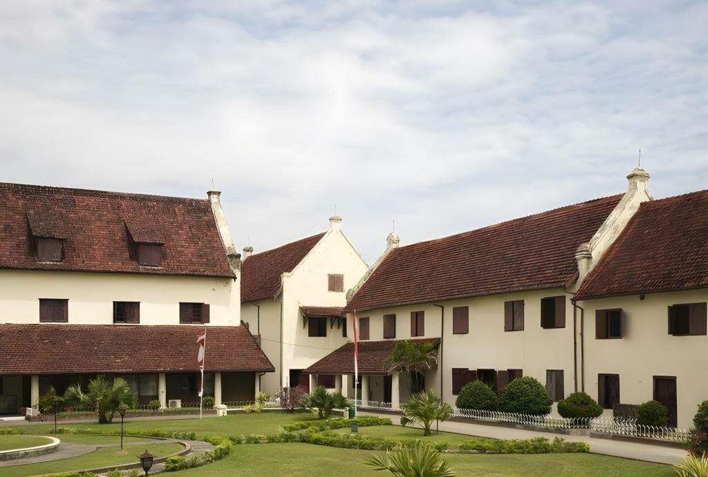 Condotel Hotel Karebosi