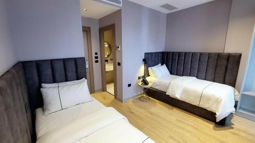 StarLight Hotel