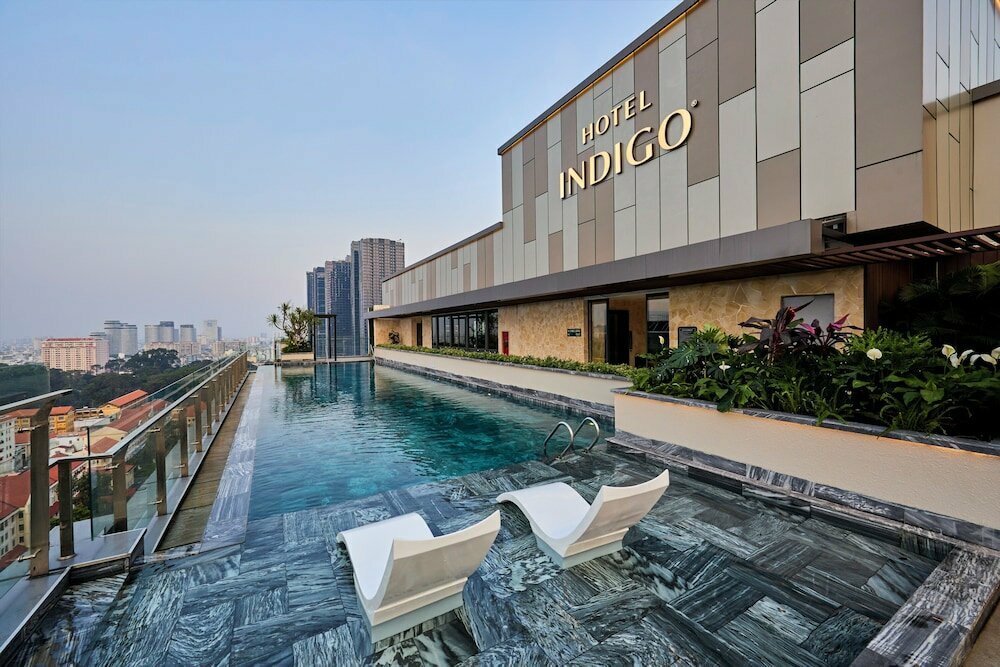 Meander Saigon
