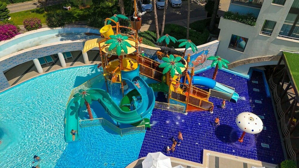 Limak Atlantis Deluxe Hotel & Resort
