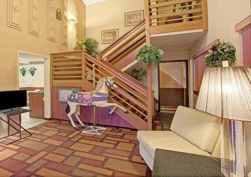 Super 8 Motel - Wentzville