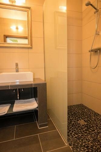Hotel Viola, Забронировать Отель Хоххайм-ам-Майн земля Гессен