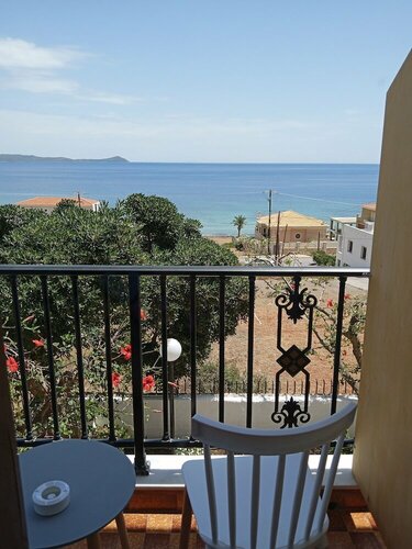 Castro Hotel, Забронировать Отель Монемвасия Cape Malea