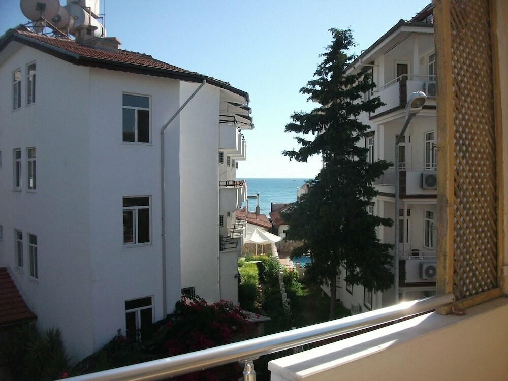 Delphin Hotel Side