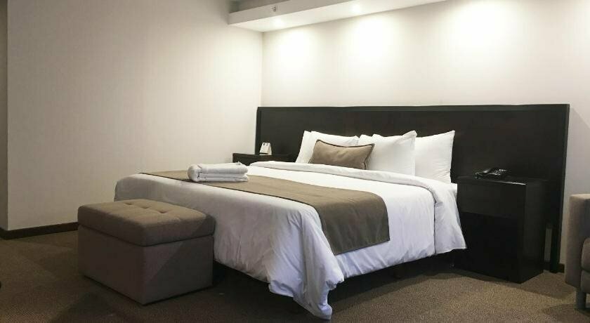 Crystal Tower Hotel