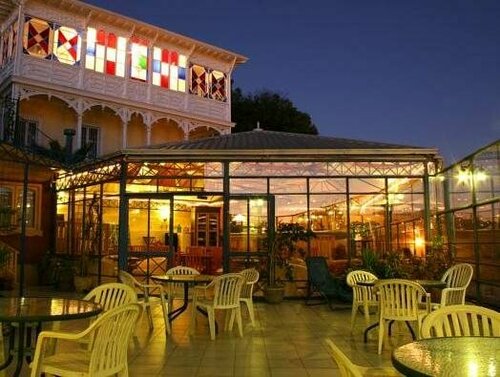 Eco Hostal Offenbacher-Hof, Забронировать Хостел СПА-отели Винья-дель-Мар, рядом с Viña del Mar Municipal Theatre, SPA-услуги