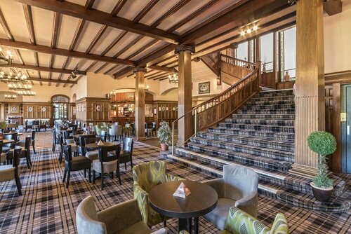 The Highland Hotel, Book Hotel  