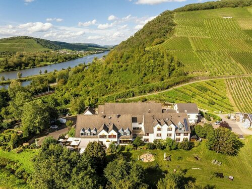 Weinhotel Restaurant Klostermühle, Забронировать Отель Окфен Trier-Saarburg