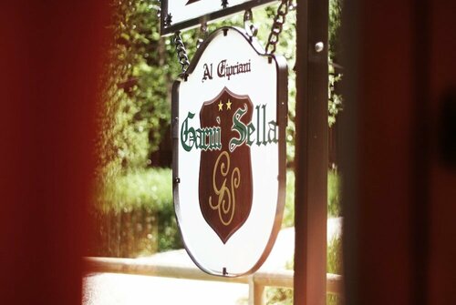 Garnì Sella Cipriani, Забронировать Отель Отели Долины Валь-Сугана с парковкой, Парковка