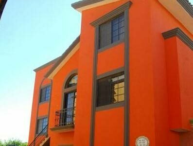 Hotel Suites EL Paseo, Book Hotel Hotels in Chihuahua with Parking, Parking