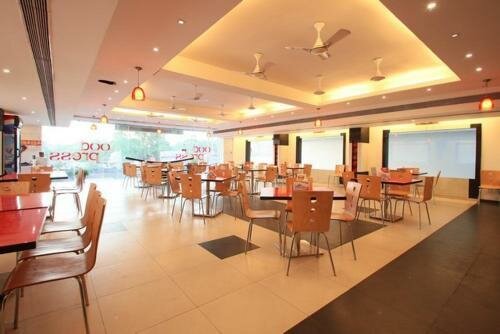 Hotel Sheela Shree Plaza, Varaa Hotelli Dzhhansi Intia