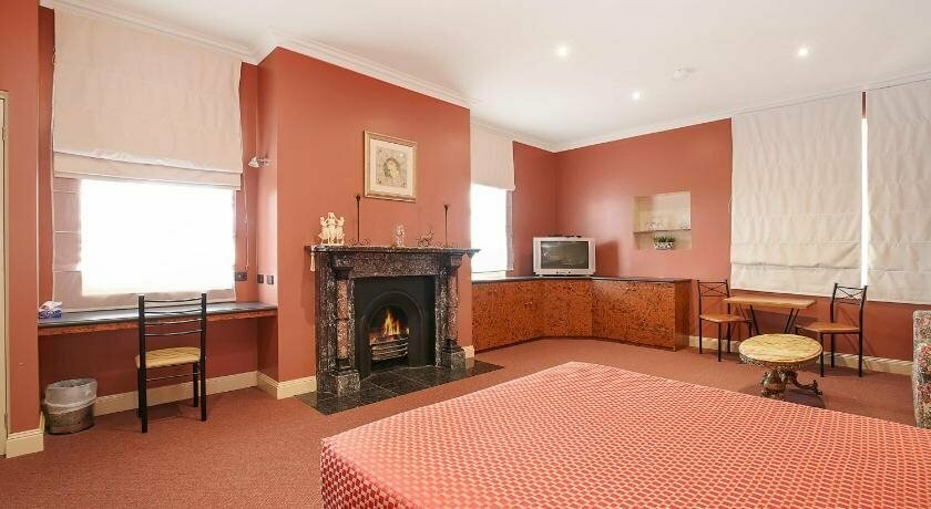 Grand Central Accommodation B&B Cobden