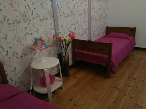 Hostel Raymundo, Забронировать Хостел Недорогие отели Центра Алентежу, недорогие