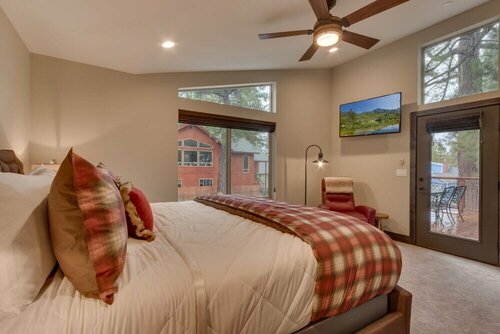 Silver Pines - Ski or Summer 30+ day Home, Забронировать Дом для отпуска Саут-Лейк-Тахо South Lake Tahoe Area