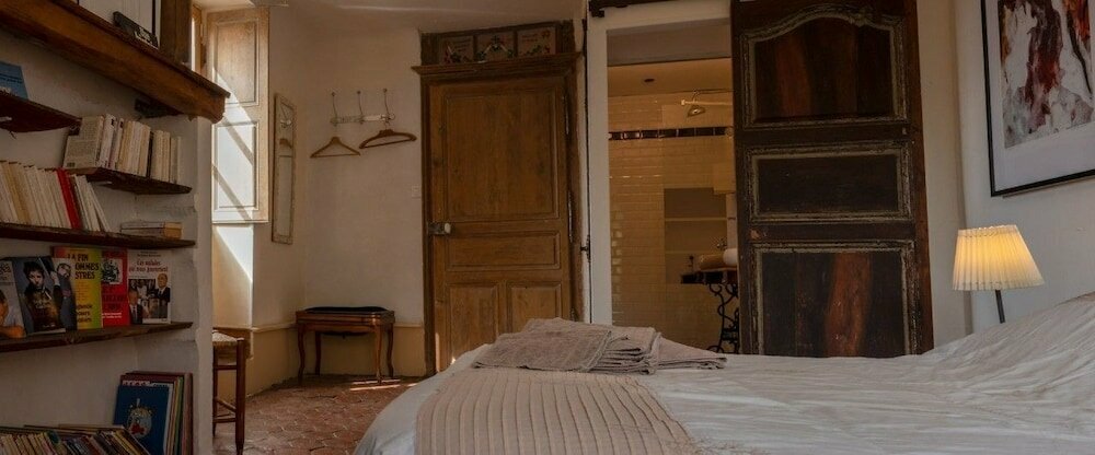 Esprit Dun Moment: Hébergement, Massage, Méditation Pour Lutter Contre Le Stress Chronique À Nolay, Close De Beaune