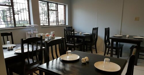The Green Olive Guesthouse, Book Pension Hoteller i Free State med parkering, Parkering