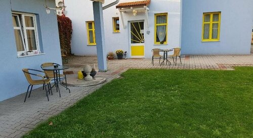Thermenvilla Sonnenschein, Забронировать Отель Ла-ан-дер-Тайя Weinviertel, рядом с Термальный спа-салон Laa