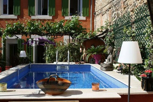 Casa Ammirati Marseille, Забронировать Апарт-отель Марсель Буш-дю-Рон, рядом с Театр La Friche Belle de Mai