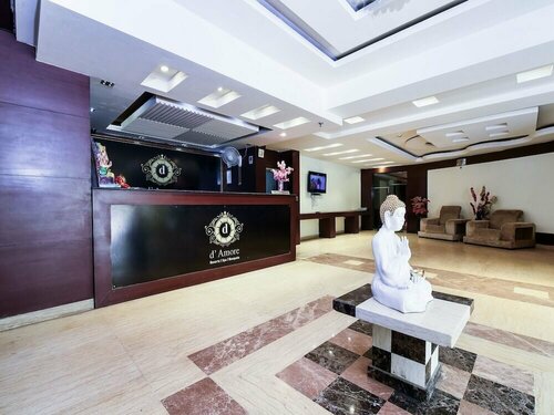 OYO 15418 D'amore Resorts, Забронировать Отель Отели Сохна с парковкой, Парковка