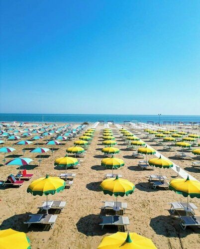 Beach Hotel Clerice, Забронировать Отель Отели Белларива с парковкой, Парковка