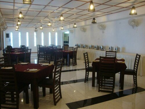 Subhas Hotel, Забронировать Отель Отели Округа Галле с парковкой, Парковка