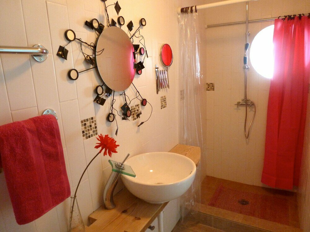 BahaSea Backpackers Hostel