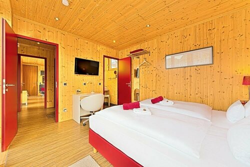 kleinHOTEL Steinau-Rabenstein GbR, Забронировать Отель Штайнау-ан-дер-Штрасе Шпессарт