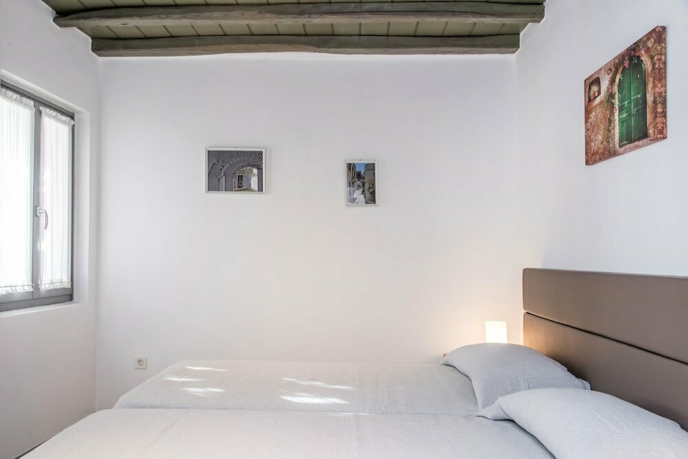 Tinos Pegion House
