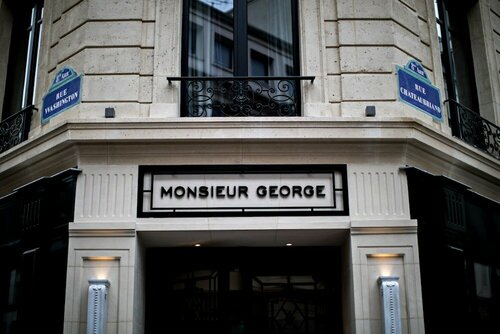 Monsieur George Hotel & Spa - Champs-Elysées, Забронировать Курортный отель Курортные отели Парижа, рядом с Galeries du Panthéon Bouddhique du Japon et de la Chine, Курортный отель