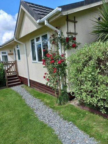 Thornbury Holiday Park, Rezervați Stațiune Hoteluri în Thornbury cu parcare, Parcare
