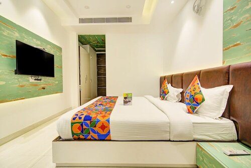 Fabhotel Yellow, Забронировать Отель Отели Чандигарх с парковкой, Парковка