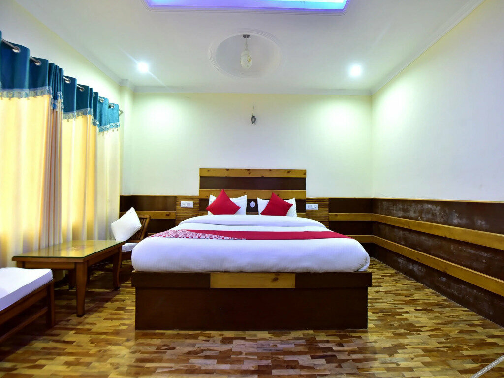 Oyo 22347 Hilltop Resorts