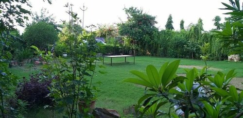IbisHouse Farm Stay, Rezervovat Farmářský pobyt Bharatpur Rajasthan